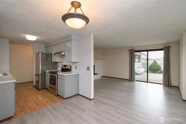 830 N Canterbury Court, Sequim, WA 98382