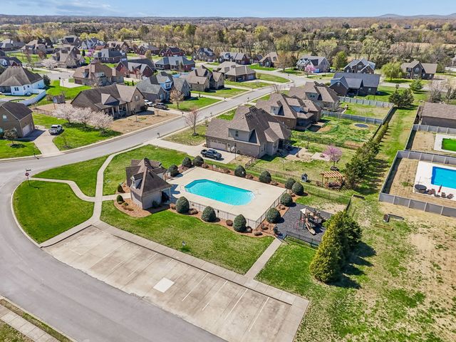 1510 Addi Jo Ct, Christiana, TN 37037