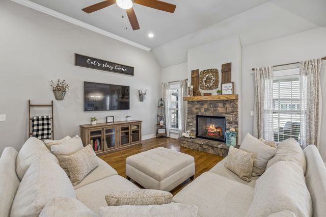 1510 Addi Jo Ct, Christiana, TN 37037