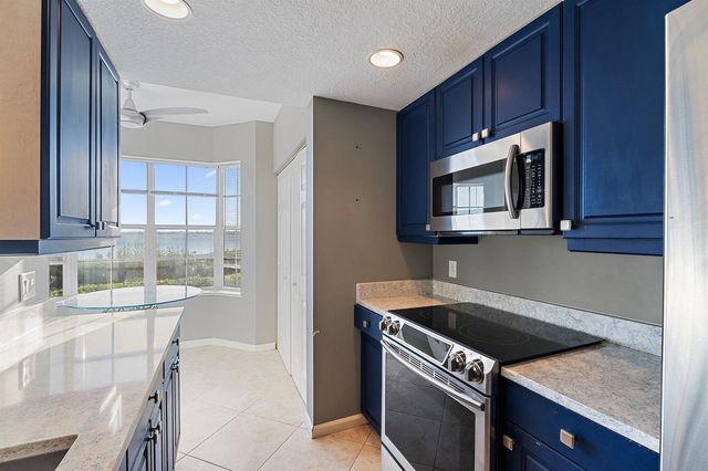 5800 NE Island Cove Way 2107, Stuart, FL 34996