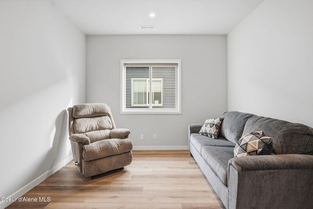 1452 W Moselle Dr, Coeur D'alene, ID 83815