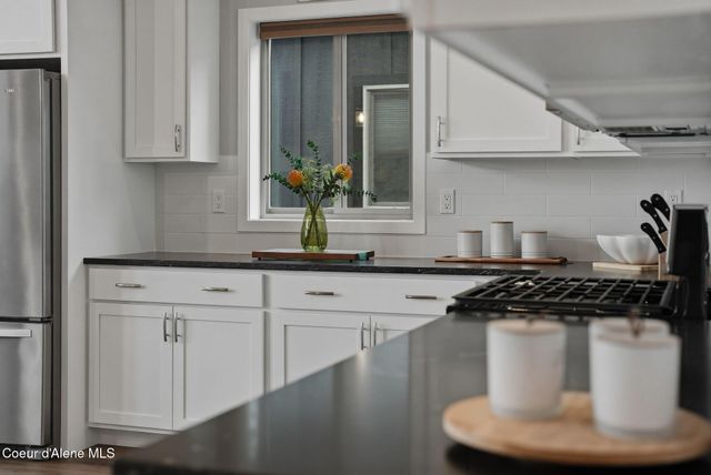 1452 W Moselle Dr, Coeur D'alene, ID 83815