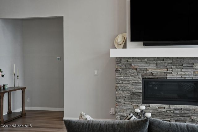 1452 W Moselle Dr, Coeur D'alene, ID 83815