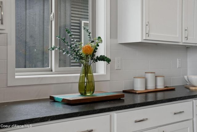 1452 W Moselle Dr, Coeur D'alene, ID 83815