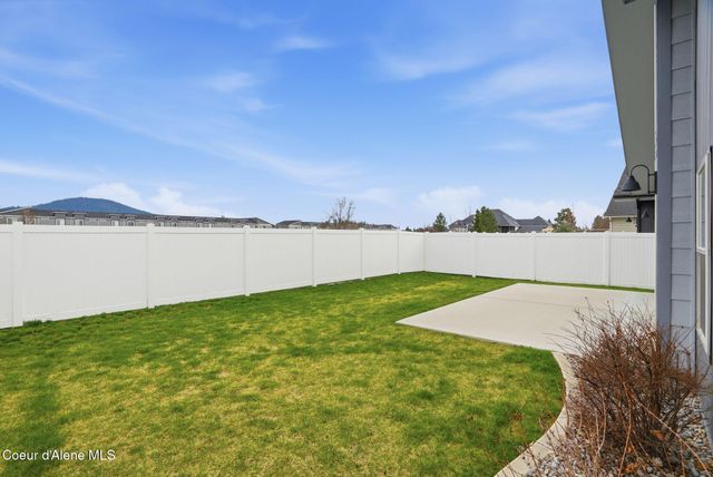 1452 W Moselle Dr, Coeur D'alene, ID 83815