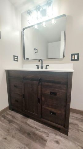 91 W Gilford Road, Caro, MI 48723