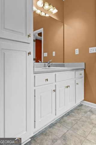 120 Hemlock Drive, Newnan, GA 30263