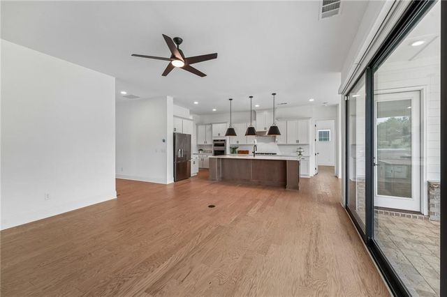 6405 Wallace Farms Drive, Cumming, GA 30028