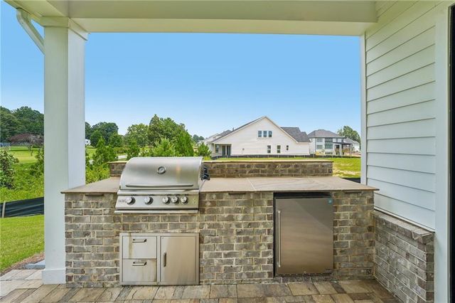 6405 Wallace Farms Drive, Cumming, GA 30028
