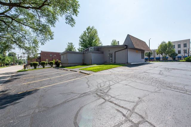2601 Sheridan Road, Zion, IL 60099