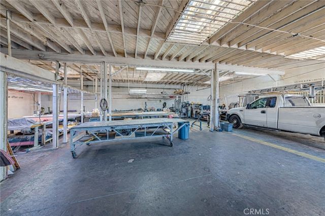 4922 S Figueroa Street, Los Angeles, CA 90037