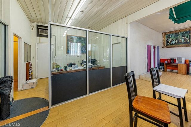 4922 S Figueroa Street, Los Angeles, CA 90037