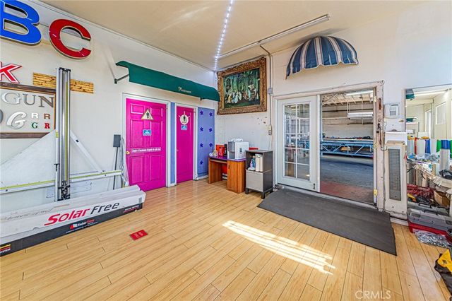 4922 S Figueroa Street, Los Angeles, CA 90037