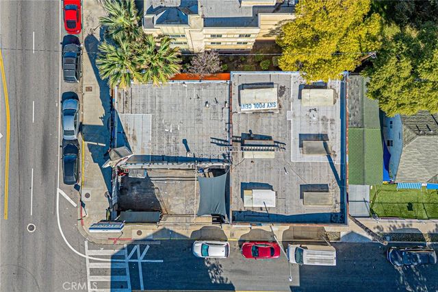 4922 S Figueroa Street, Los Angeles, CA 90037
