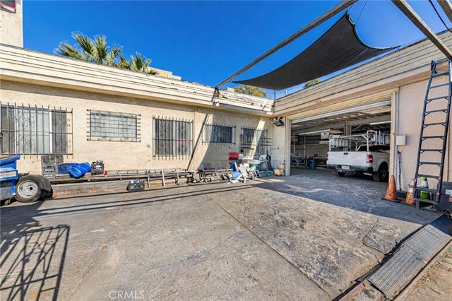 4922 S Figueroa Street, Los Angeles, CA 90037