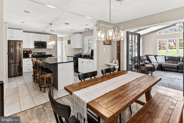 7416 DOWNHILL RUN, Frederick, MD 21702