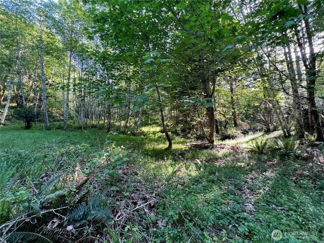 5710 Oyster Bay Road NW, Olympia, WA 98502