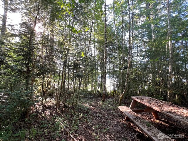 5710 Oyster Bay Road NW, Olympia, WA 98502