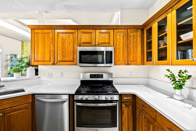 30510 Beck Rd, Bulverde, TX 78163