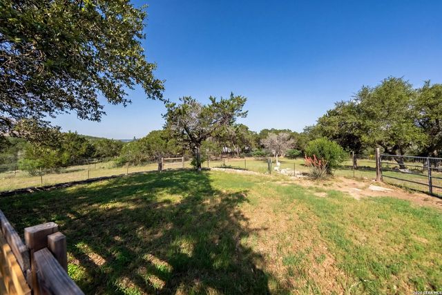 30510 Beck Rd, Bulverde, TX 78163