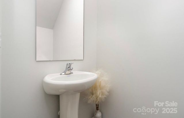 4922 Raspberry Knoll Drive, Charlotte, NC 28208