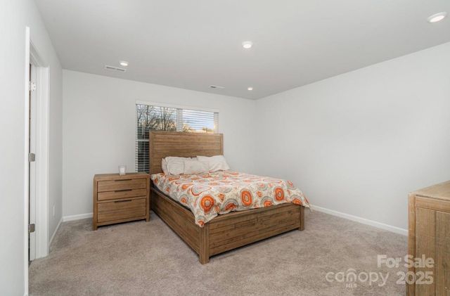 4922 Raspberry Knoll Drive, Charlotte, NC 28208