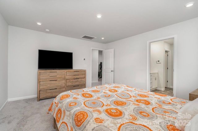 4922 Raspberry Knoll Drive, Charlotte, NC 28208