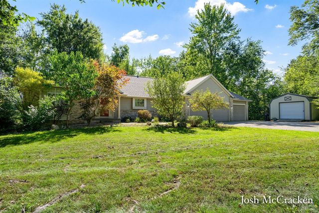 10420 52nd Street, Lowell, MI 49331