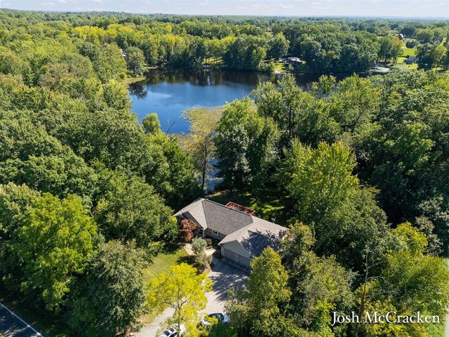 10420 52nd Street, Lowell, MI 49331