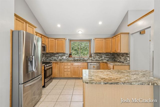 10420 52nd Street, Lowell, MI 49331