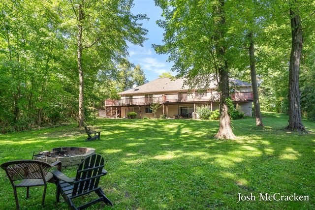 10420 52nd Street, Lowell, MI 49331