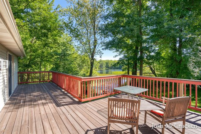 10420 52nd Street, Lowell, MI 49331