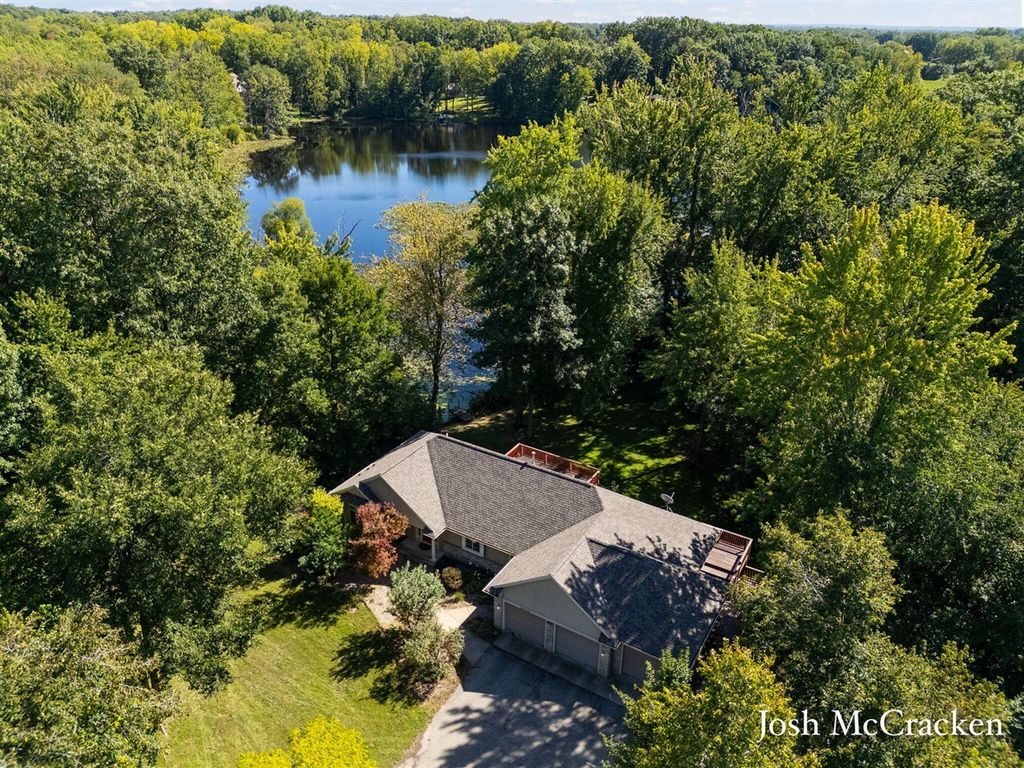 10420 52nd Street, Lowell, MI 49331