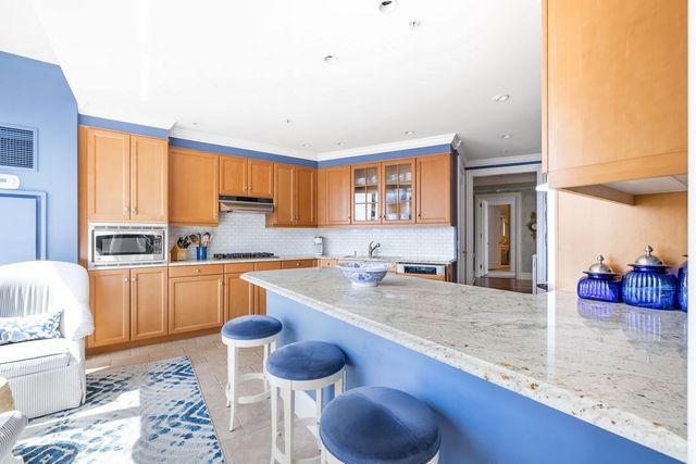 1 Avery St 26D, Boston, MA 02111