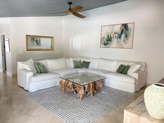 830 NE Boca Bay Colony Drive, Boca Raton, FL 33487