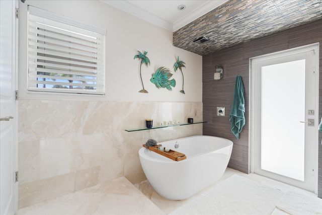 830 NE Boca Bay Colony Drive, Boca Raton, FL 33487