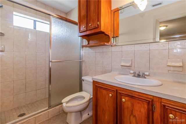 711 N 9th Street, Mcallen, TX 78501