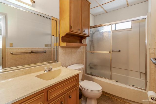 711 N 9th Street, Mcallen, TX 78501