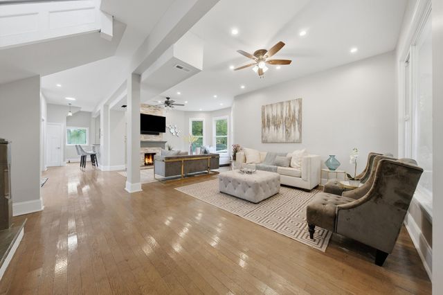 10980 S PROSPECT Avenue, Chicago, IL 60643
