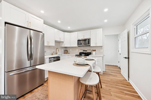 217 STANGER AVE, Glassboro, NJ 08028