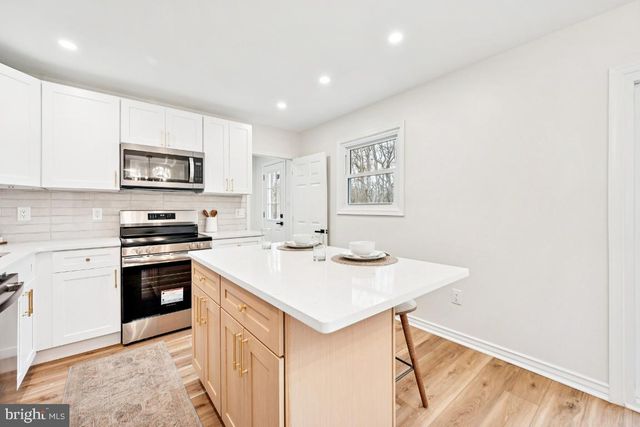 217 STANGER AVE, Glassboro, NJ 08028