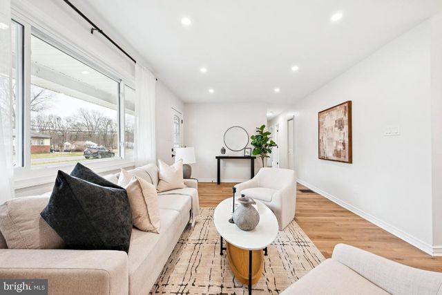 217 STANGER AVE, Glassboro, NJ 08028