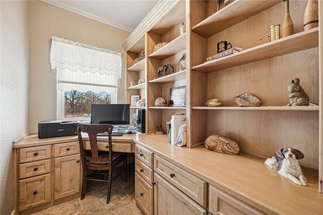 14916 Fielding Road, Gravette, AR 72736