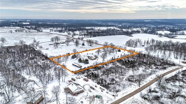 14916 Fielding Road, Gravette, AR 72736