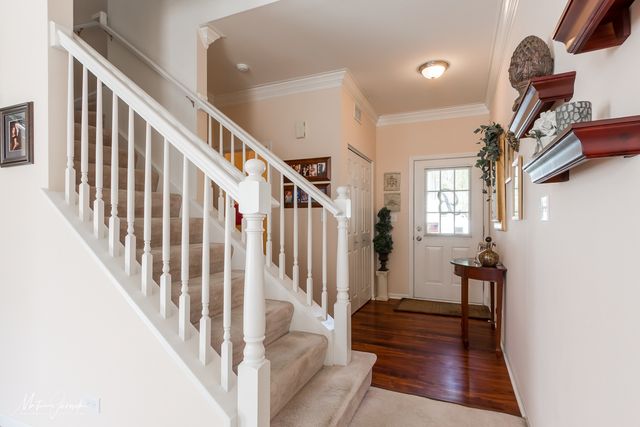 1944 Golden Gate Lane, Naperville, IL 60563