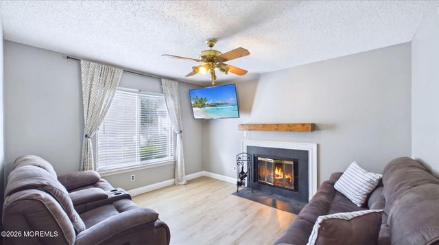 14 Woodmere Court, Freehold, NJ 07728