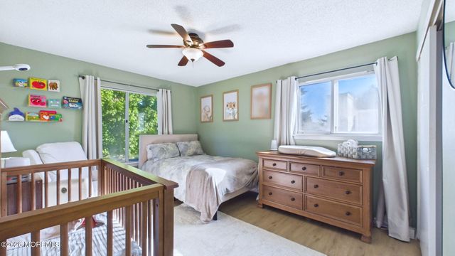 14 Woodmere Court, Freehold, NJ 07728