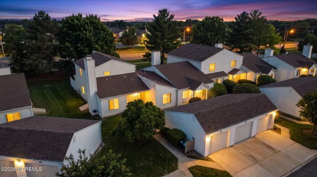 14 Woodmere Court, Freehold, NJ 07728