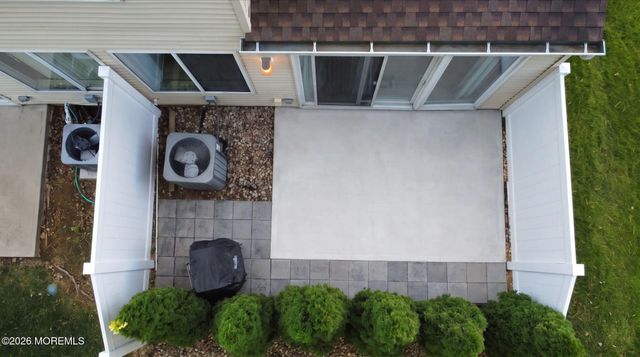 14 Woodmere Court, Freehold, NJ 07728