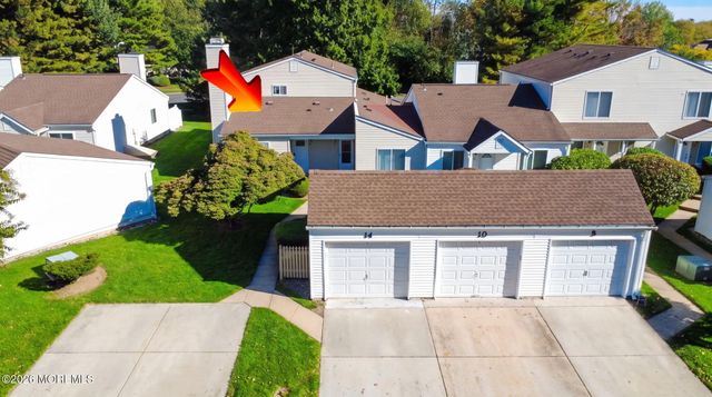 14 Woodmere Court, Freehold, NJ 07728
